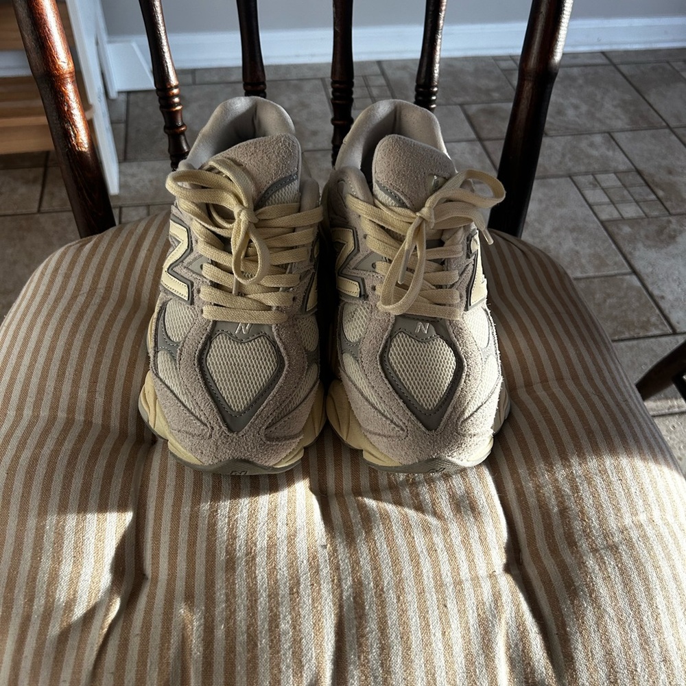 Grey and cream 9060 New Balance